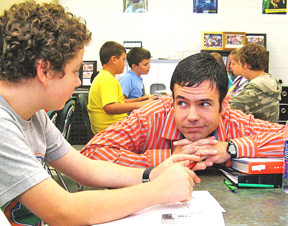 Kevin_Berry_r_chats_with_5th-grader_Paul_Winning